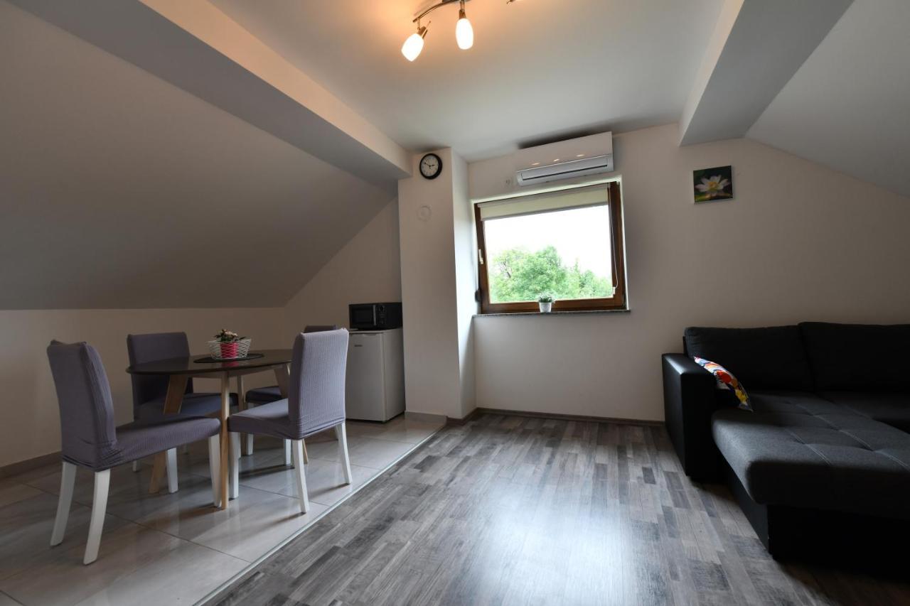 Apartman Mate Rakovica Eksteriør billede