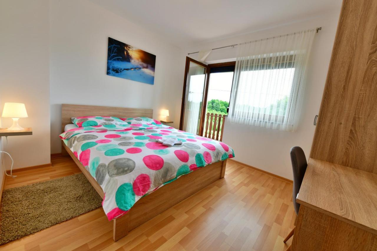 Apartman Mate Rakovica Eksteriør billede