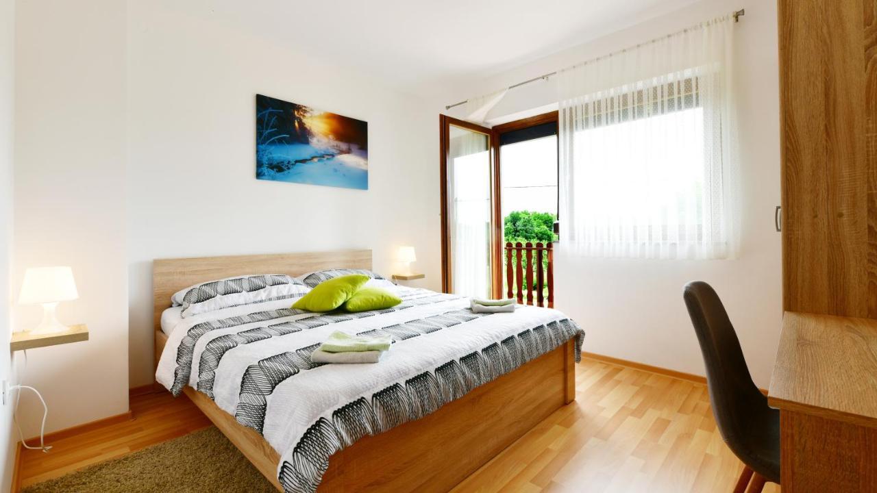 Apartman Mate Rakovica Eksteriør billede