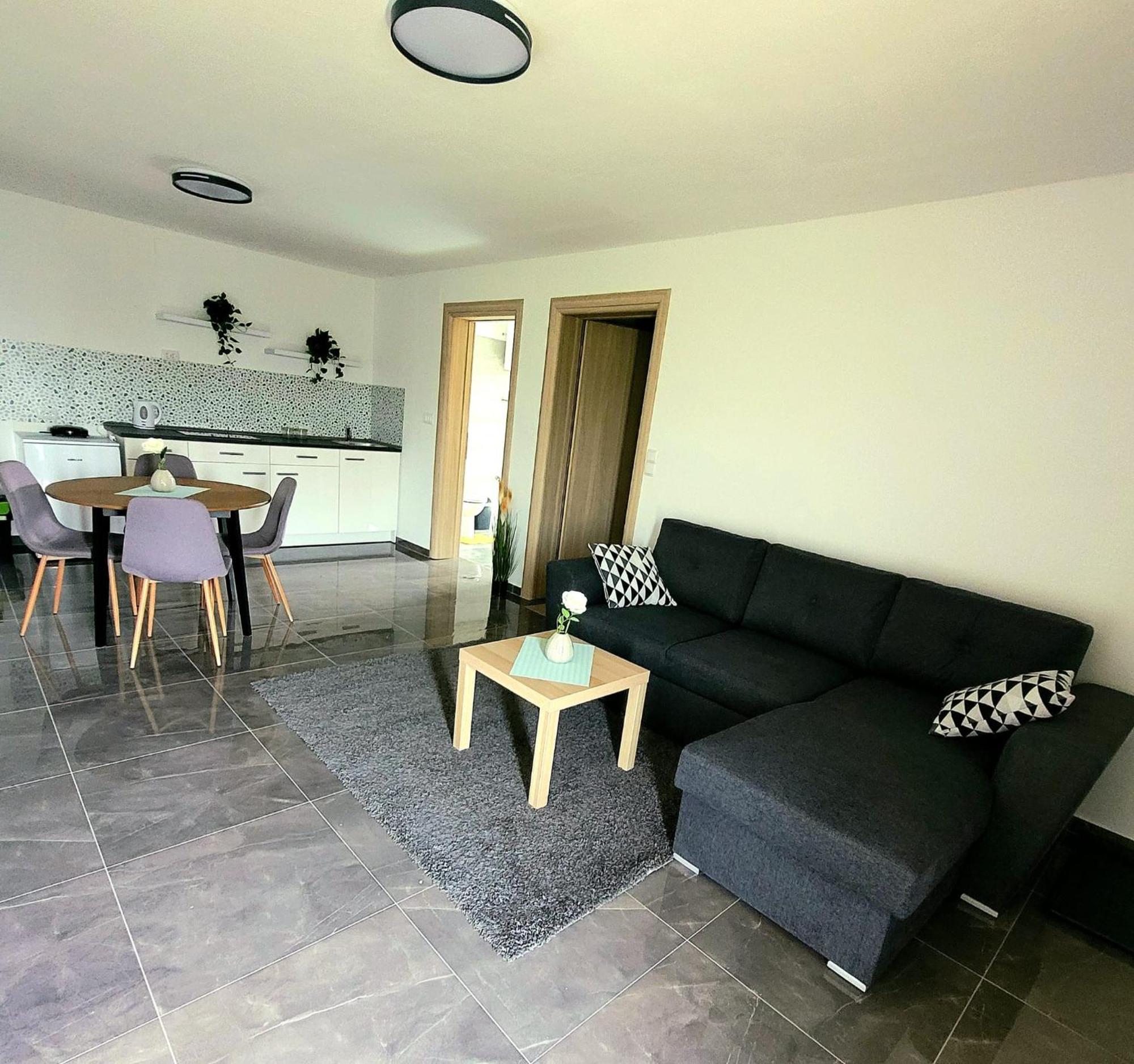 Apartman Mate Rakovica Eksteriør billede
